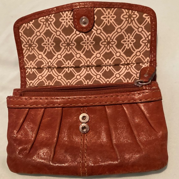 Vintage Fossil Leather Wallet - Picture 5 of 6